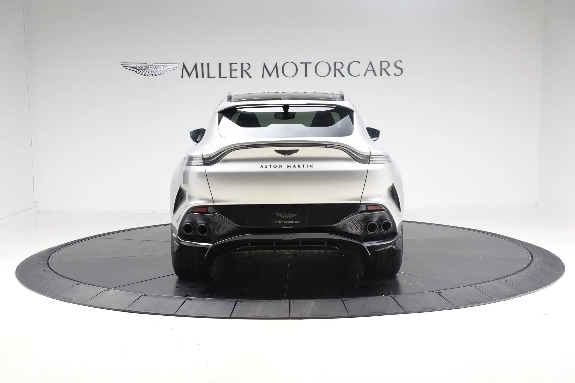 mph005_1632742395_New_2025_Aston_Martin_DBX_707_1762018667_4721509d89