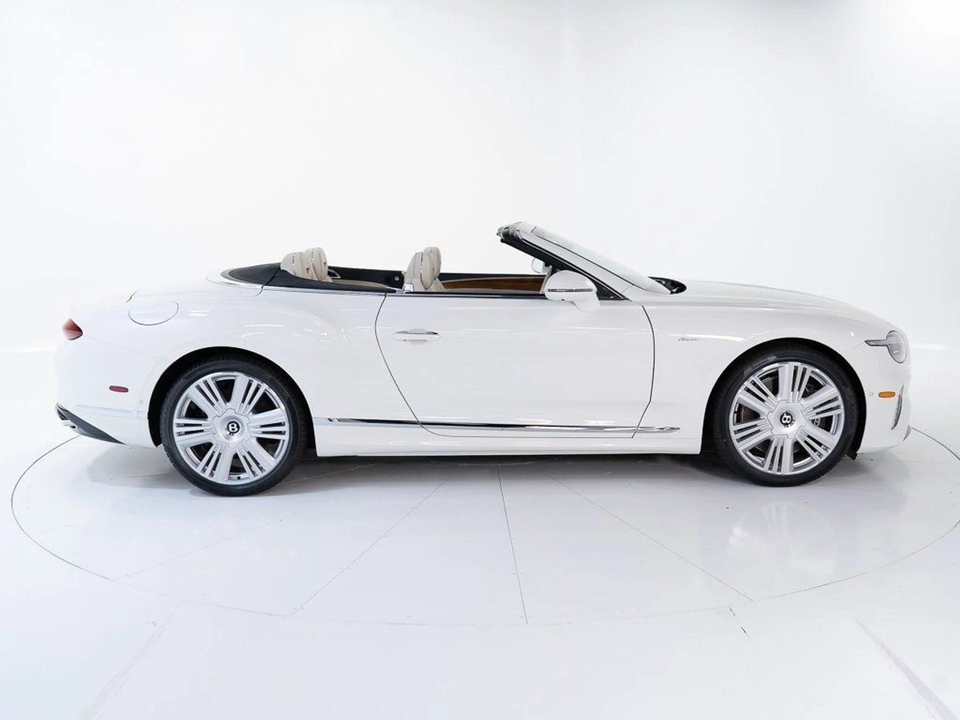 mph005_1633880437_b76a09945202fcc515f0942ceceb1476_e80b634ca3