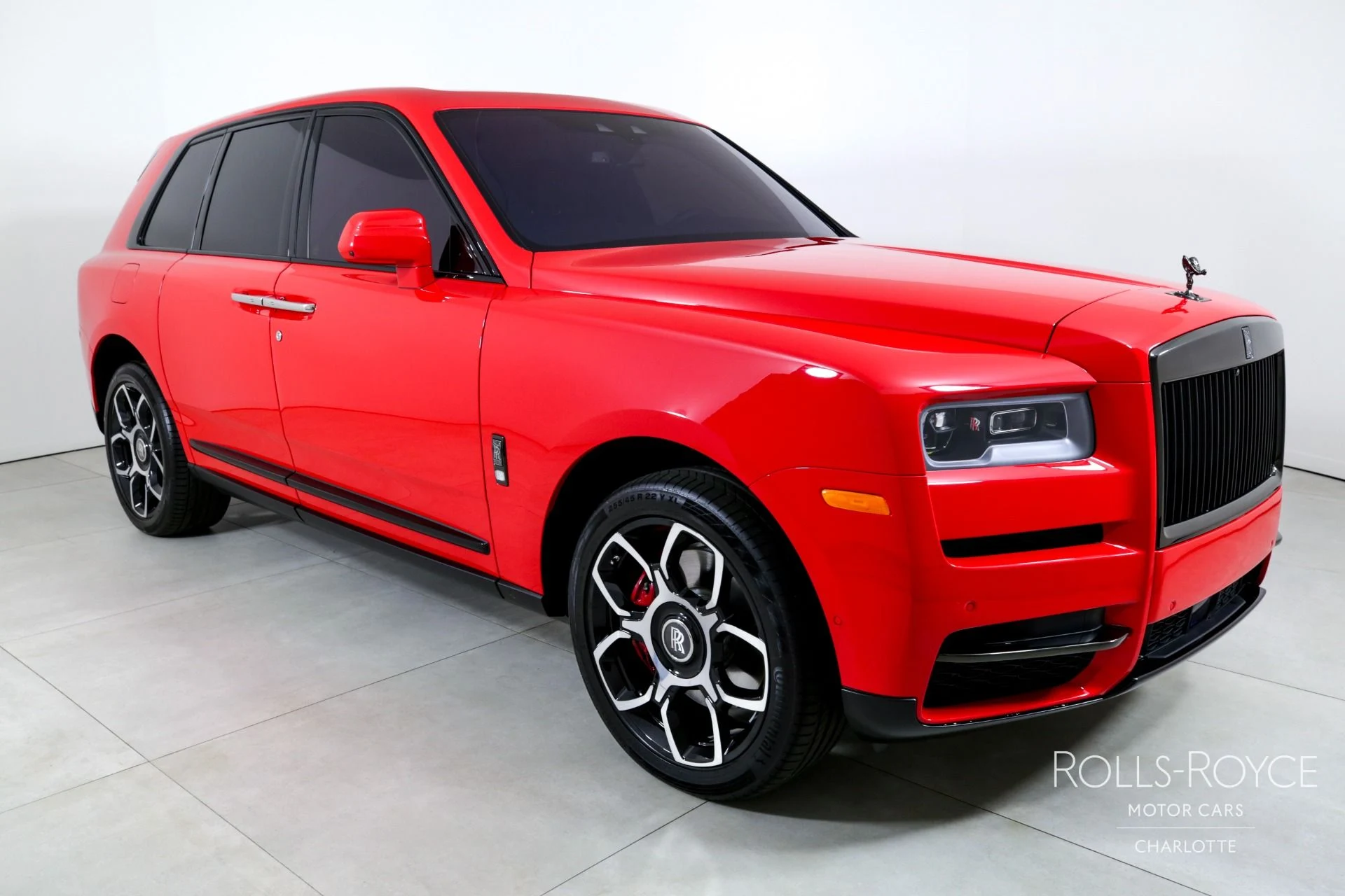 mph005_1635132018_Used_2021_Rolls_Royce_Black_Badge_Cullinan_1744734962_b4c66aef7d
