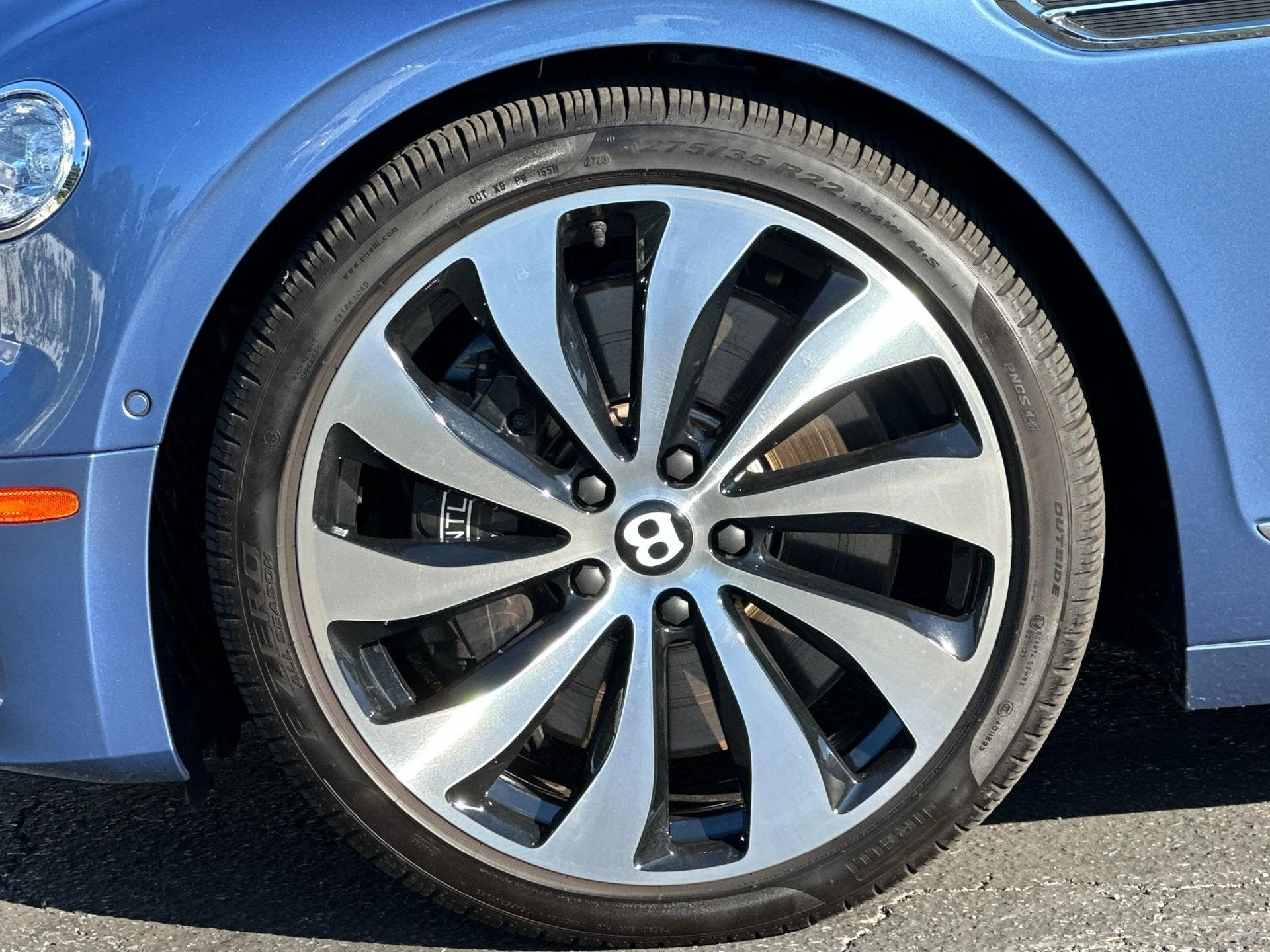 mph005_1639517197_Used_2024_Bentley_Flying_Spur_1760603841_336663ab74