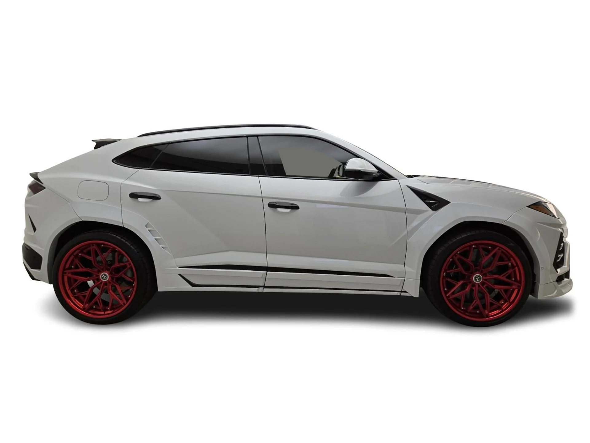 mph005_164565502_Used_2020_Lamborghini_Urus_1753165129_04f140e46b