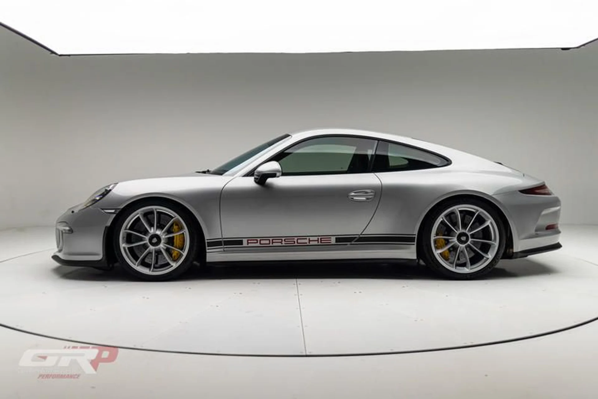 mph005_1653141721_927_DCE_43_BF_10_4_F7_A_9714_25250_B56_A2_CE_1255681bb4