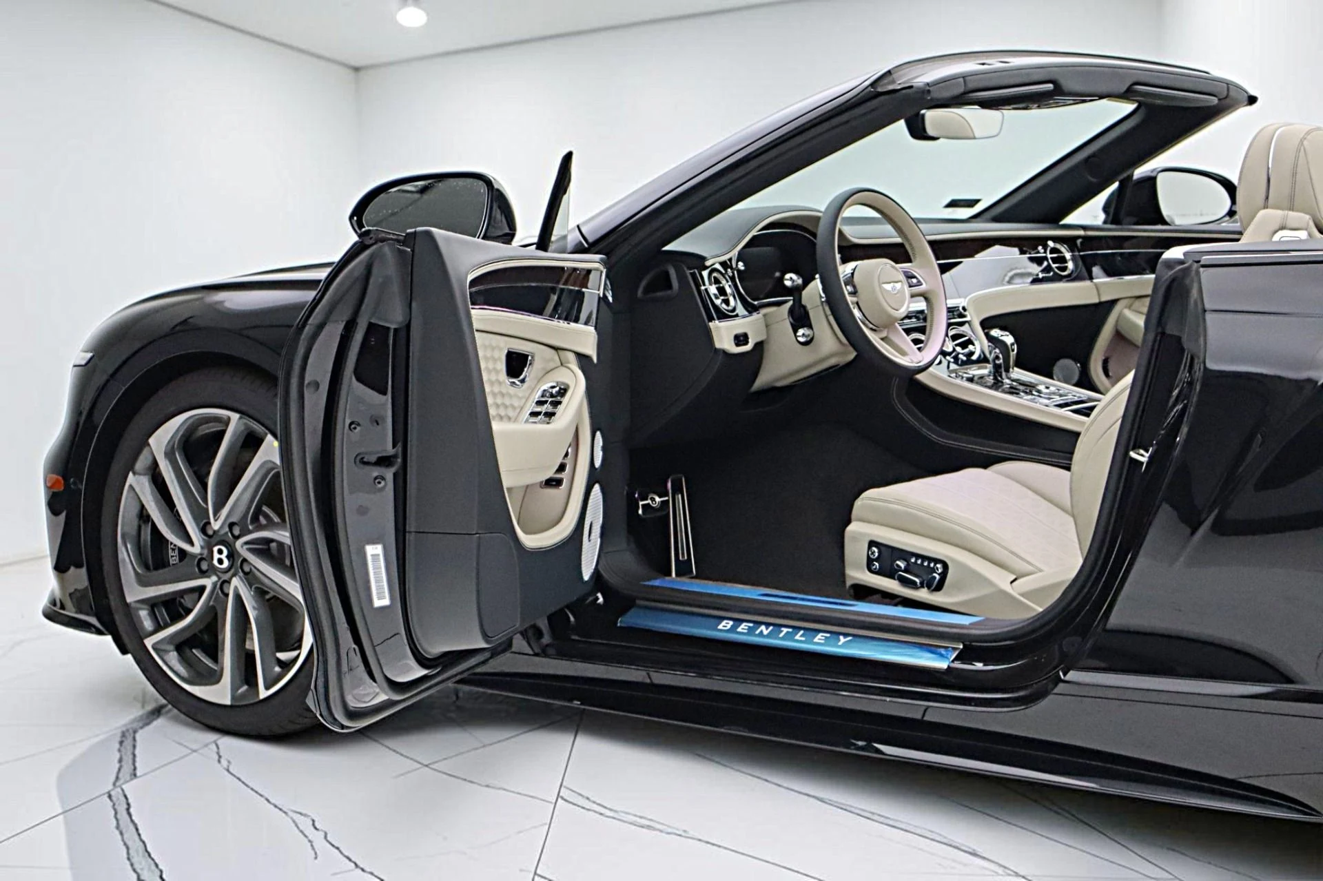 mph005_1665054316_New_2026_Bentley_Continental_GTC_Speed_21d5e1f661