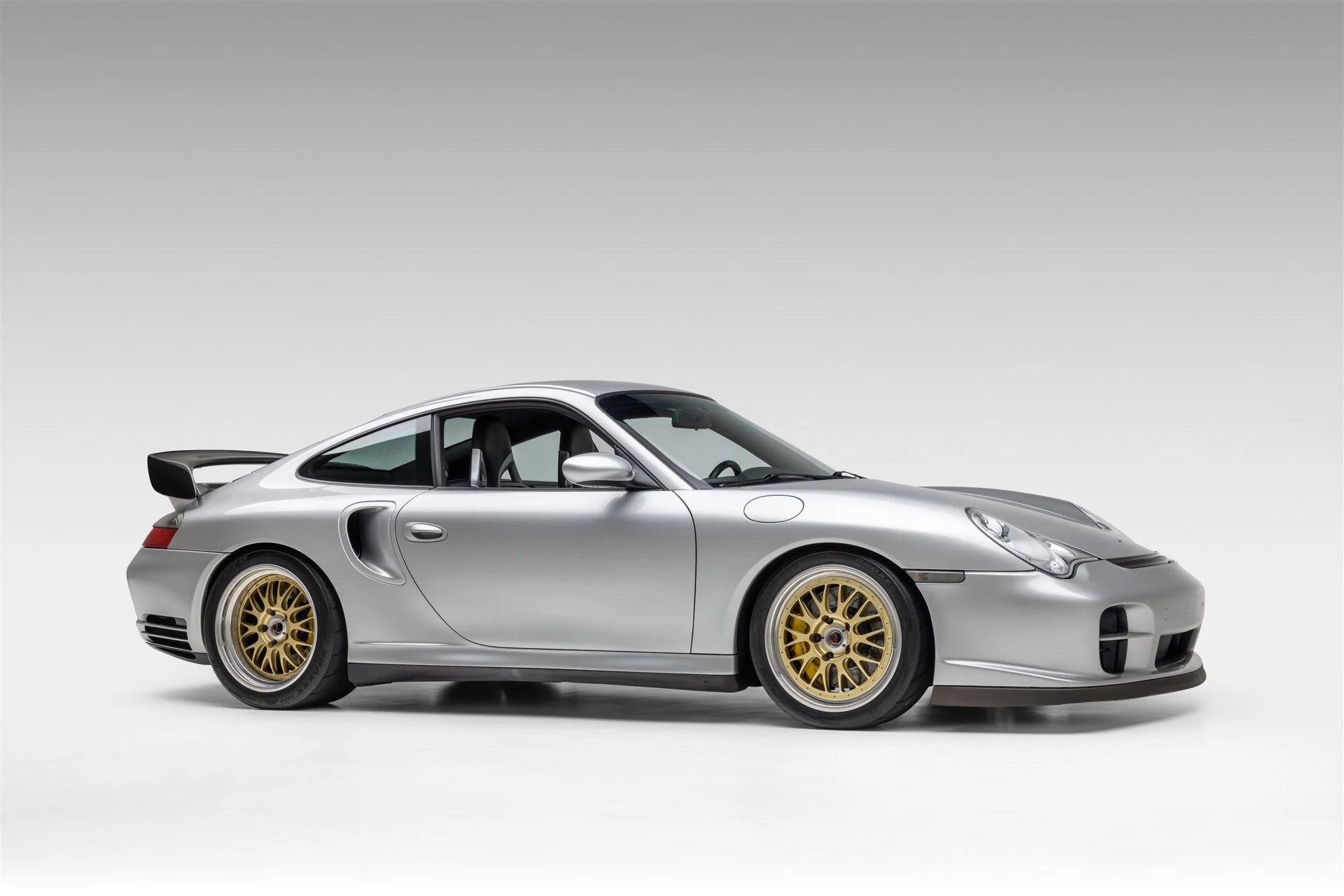 mph005_166975975_13475_p6_l_8d072f7da8