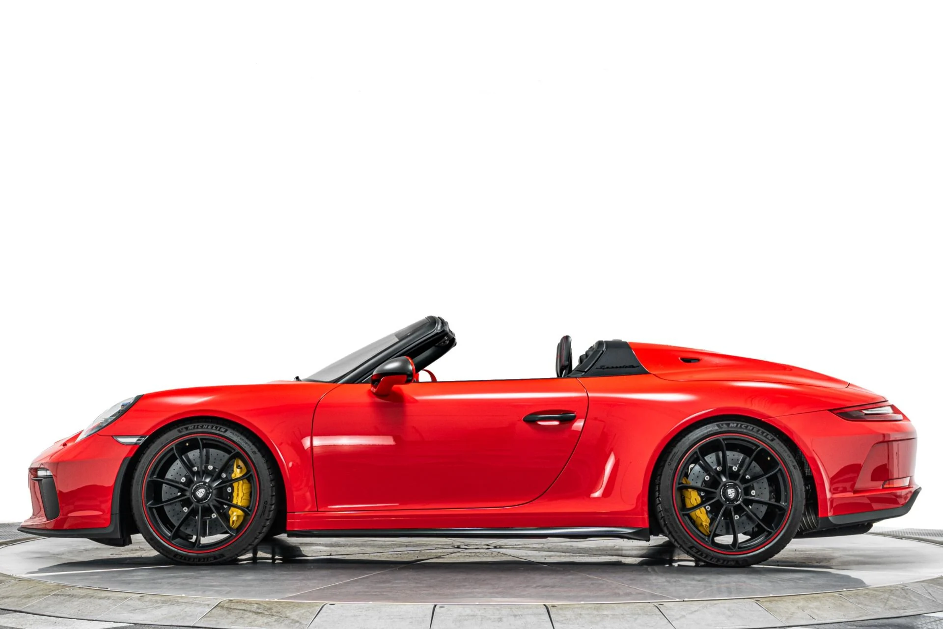mph005_1670837128_Used_2019_Porsche_911_Speedster_1790632203_2ff43aed26