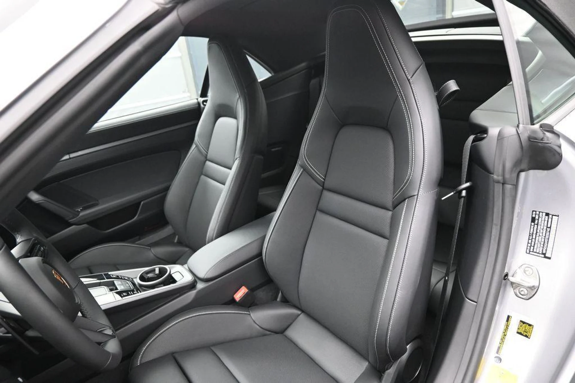 mph005_1671678634_ev3x_B_b_T49_Vg76_Hc8_Il_W_Mwynj0_Y_08edc3b252