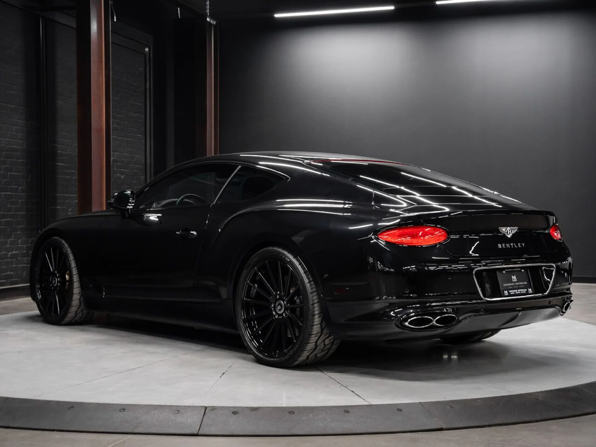 mph005_1673664335_bentley_continental_2022_21a1416d97