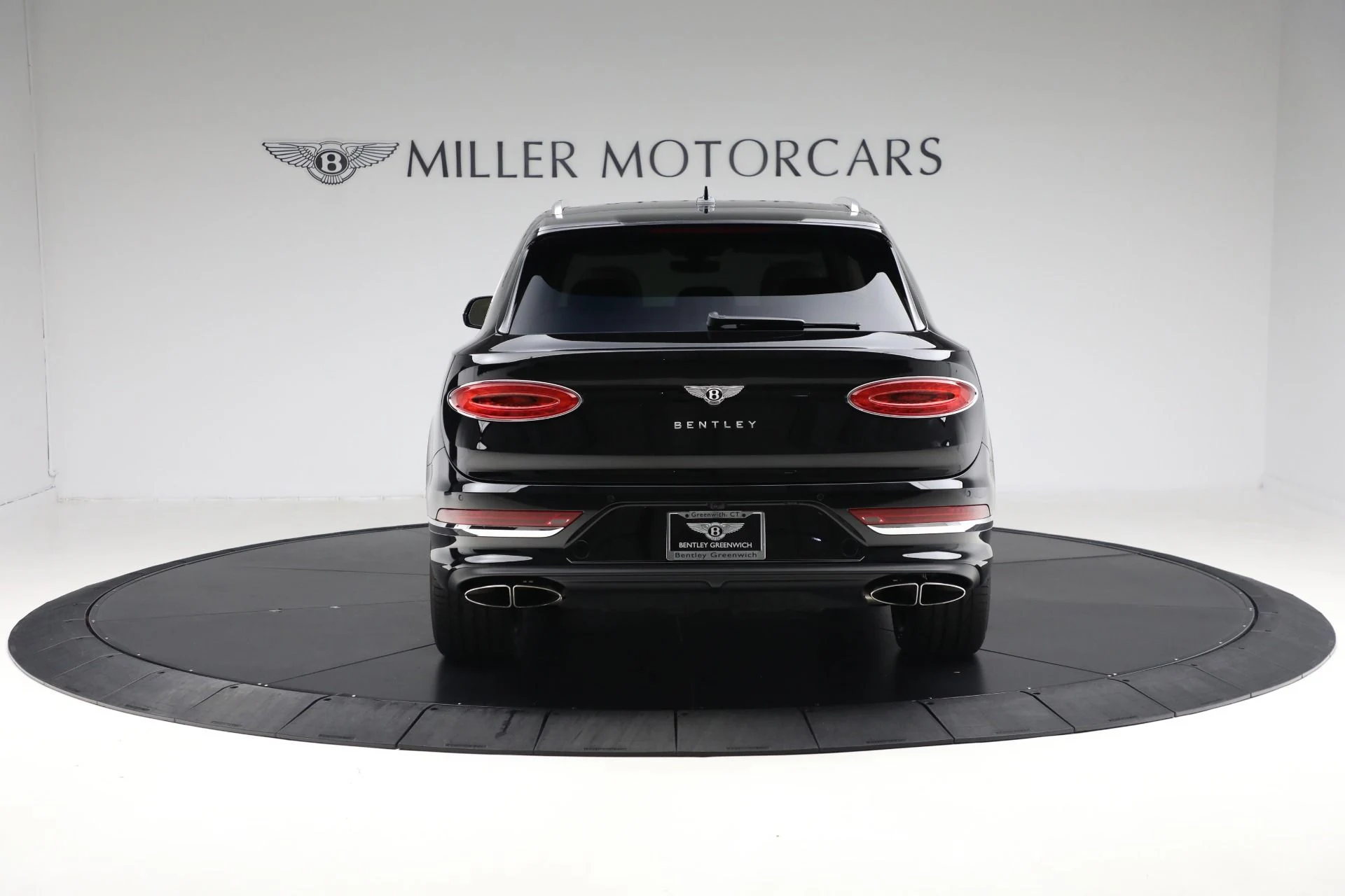 mph005_1674284245_Used_2023_Bentley_Bentayga_Azure_V8_95b55ecb3c