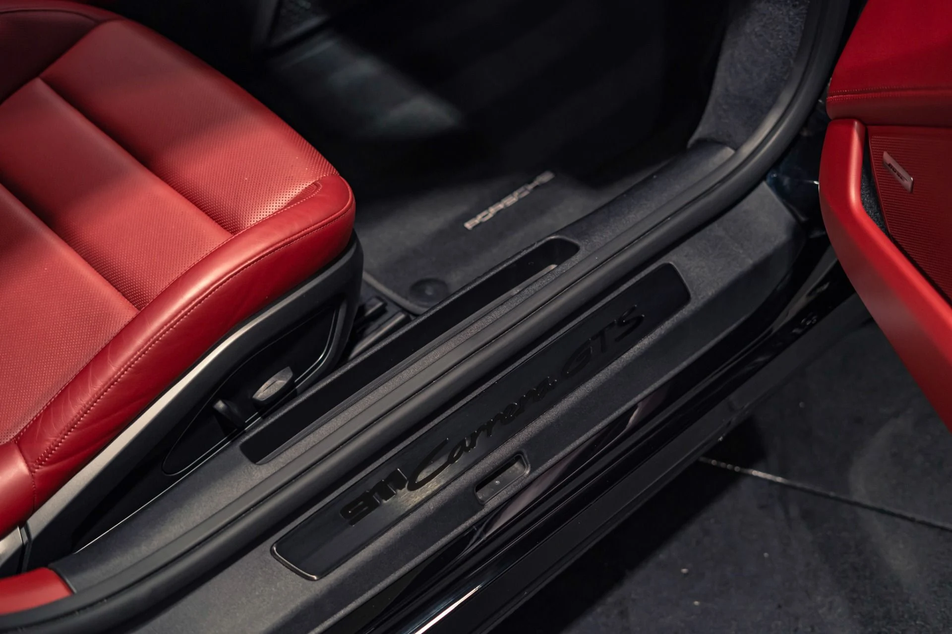 mph005_1677197077_Used_2022_Porsche_911_1776272111_f40505a7fd