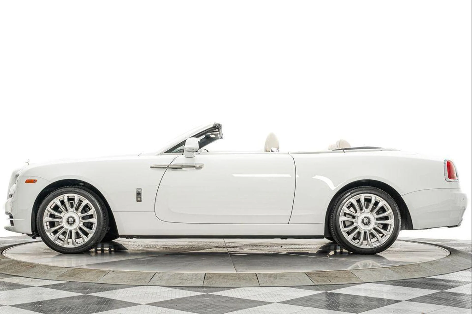 mph005_1683585854_Sn_BIHJ_Ez_U54_HPF_He3_Hlr_MDJ_Ok_NM_bfe84d0b9d