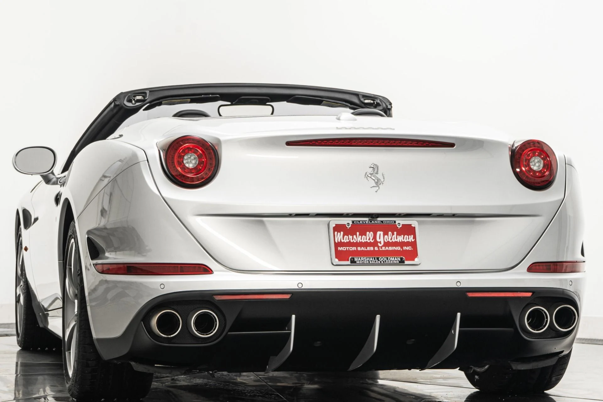 mph005_1693626649_Used_2015_Ferrari_California_T_1753996523_a7d703a7f9