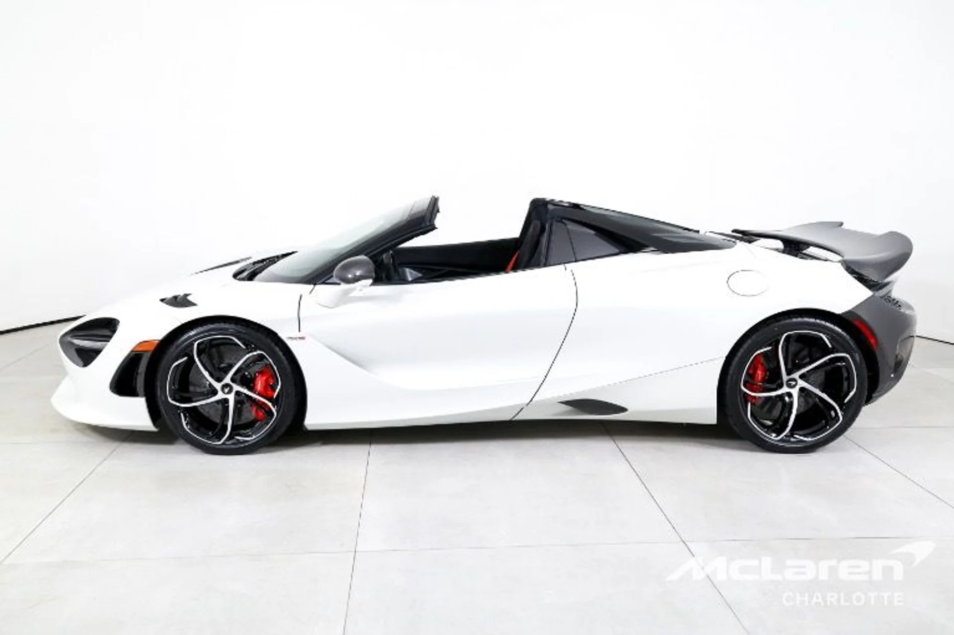 mph005_169910638_Used_2024_Mc_Laren_750_S_Spider_10ab3e133f