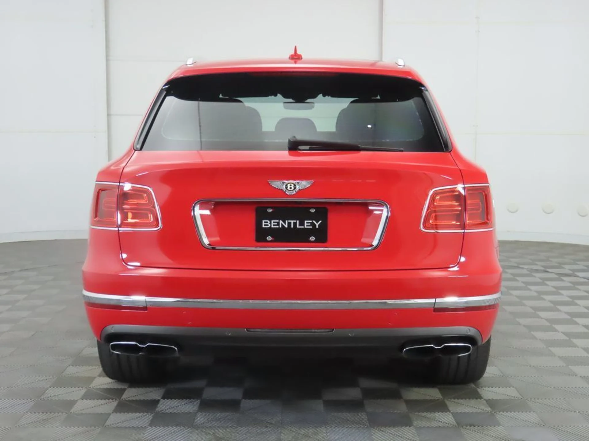mph005_1700059739_used_2019_bentley_bentayga_v8awd_8119_22926771_6_1024_51221ffa04