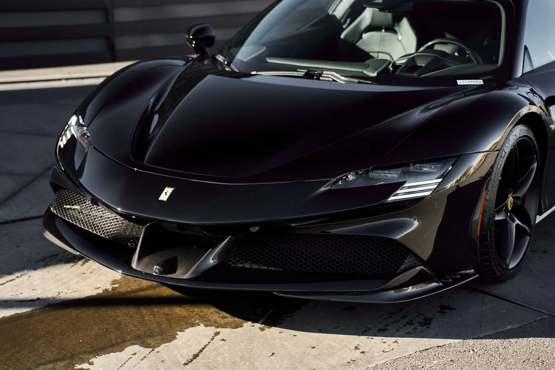 mph005_1713145715_Used_2025_Ferrari_SF_90_Spider_1764059223_0f1b107fd6