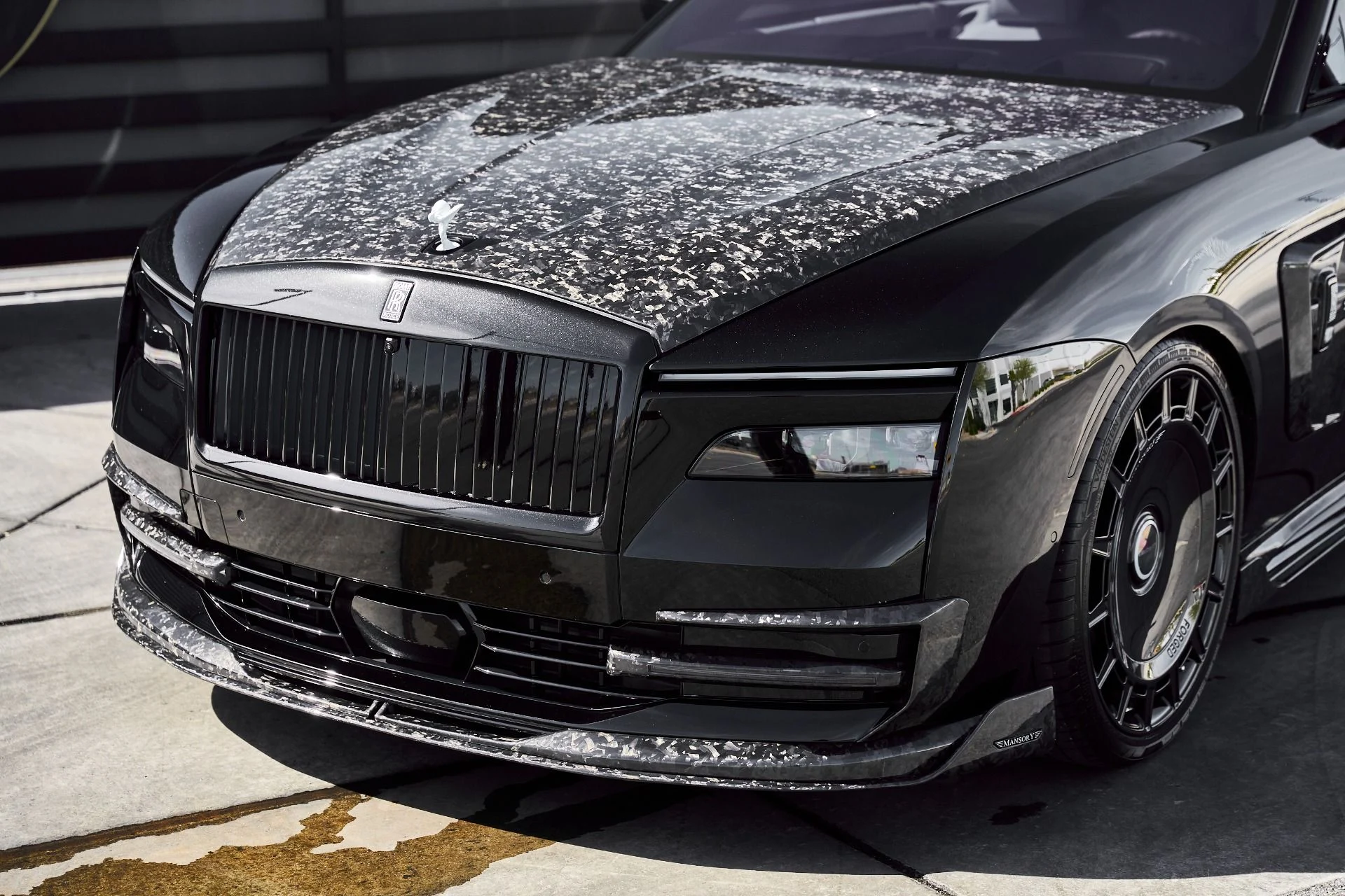 mph005_172719774_Used_2025_Rolls_Royce_Spectre_Base_1773452436_97bafdeddd