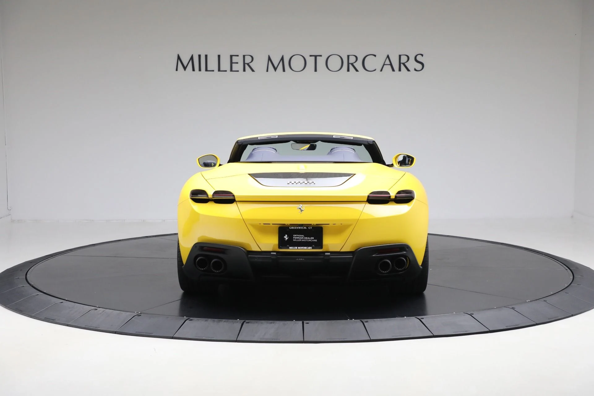 mph005_1729317504_Used_2025_Ferrari_Roma_Spider_1758310814_873cf772ab