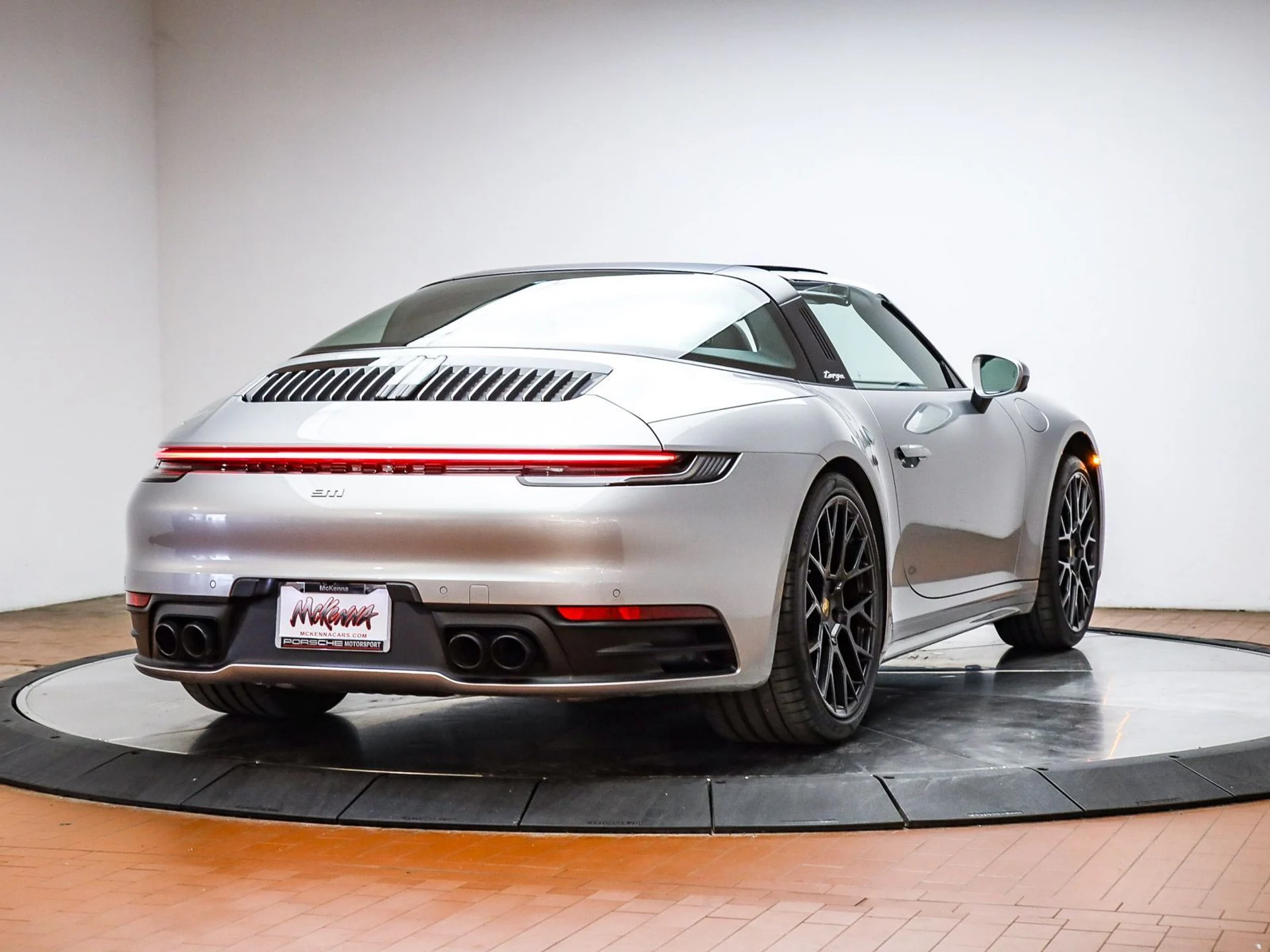 mph005_1735423668_662a936c3986c77cf8063be1b1407898x_b2f88e3c39