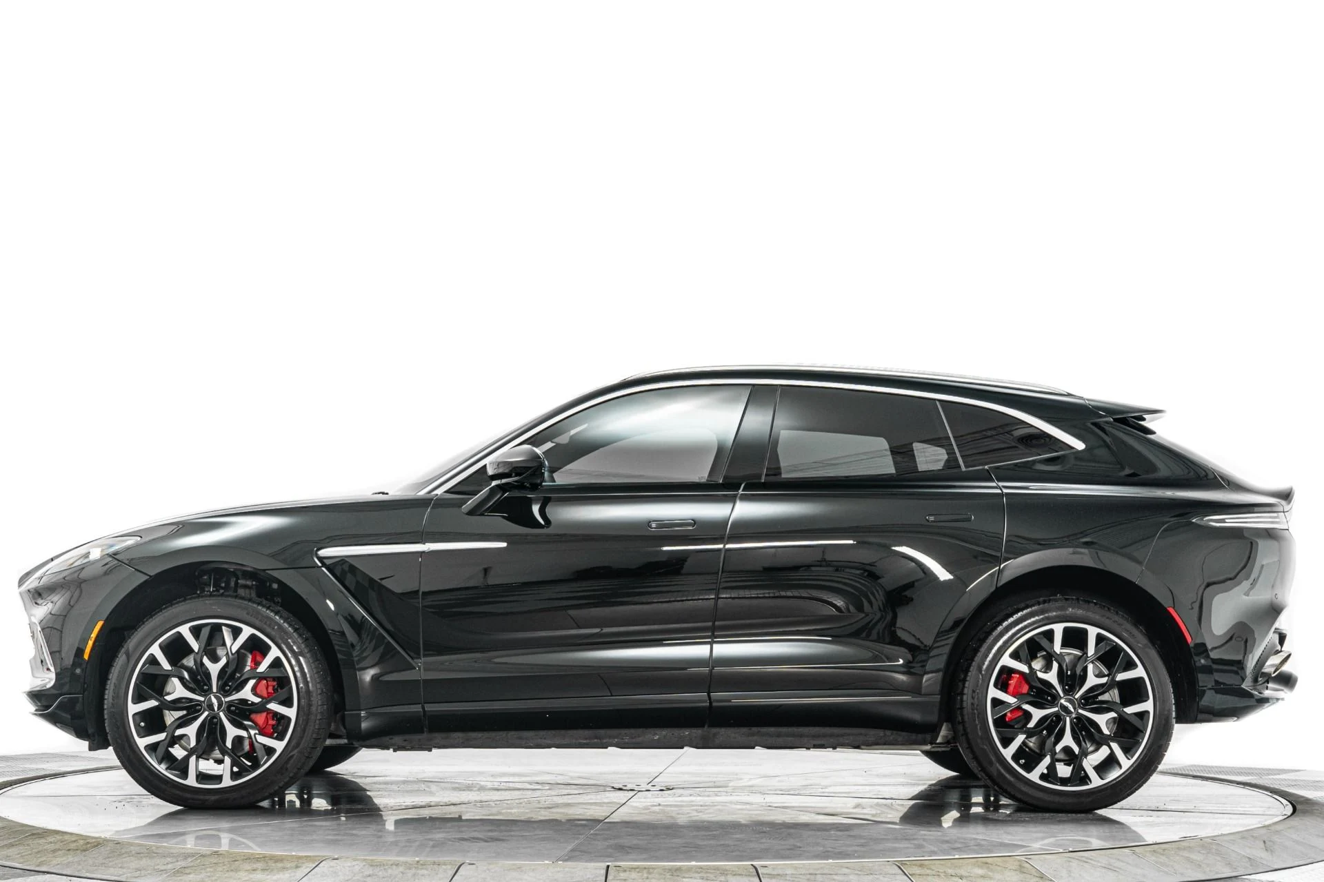 mph005_1745409683_Used_2021_Aston_Martin_DBX_Indulgence_Pack_Panoramic_Roof_1779371811_30a0c815f8