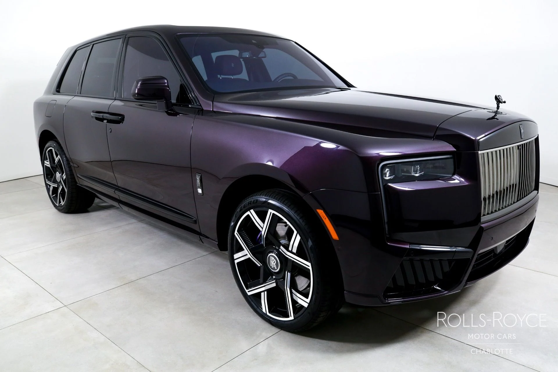 mph005_1749981486_Used_2025_Rolls_Royce_Black_Badge_Cullinan_1750950726_760e6763ac