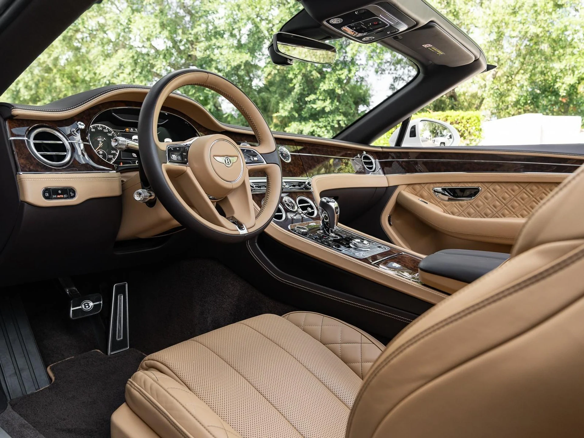 mph005_1752702256_Used_2020_Bentley_Continental_GT_V8_1754661633_9c8e87b1c5