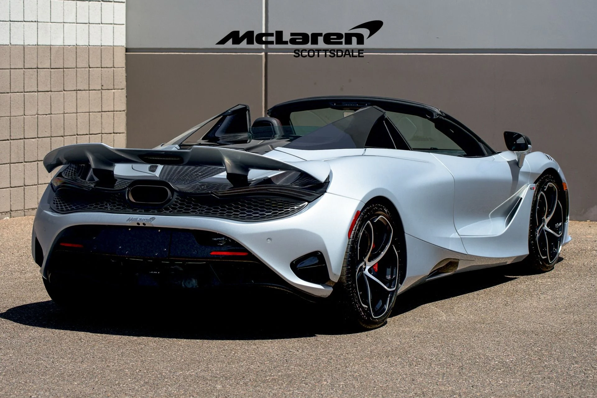 mph005_1758319210_Used_2024_MCLAREN_750_S_SPIDER_PERFORMANCE_1750395257_b490108956