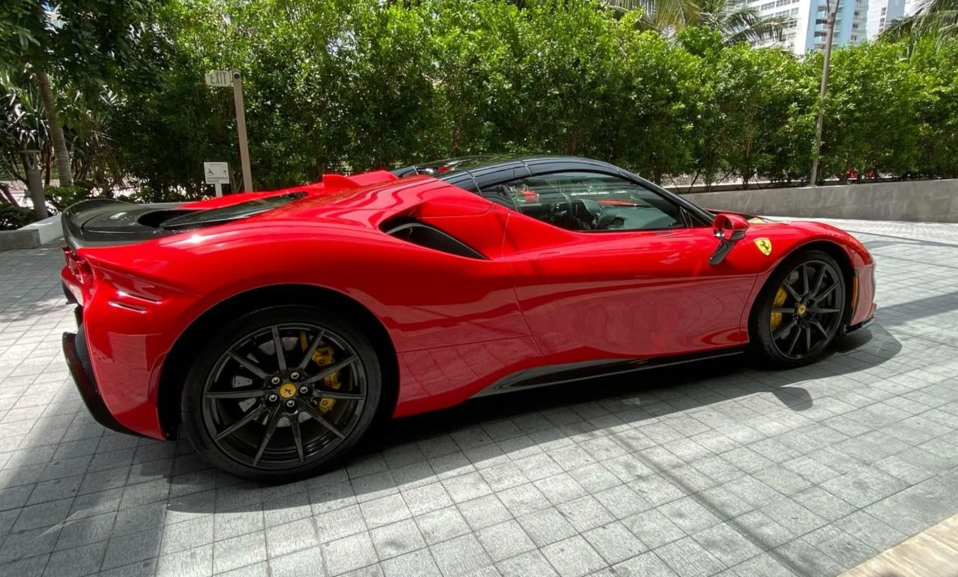 mph005_1778225660_Used_2023_Ferrari_SF_90_Spider_1758758125_fa6ed9989b