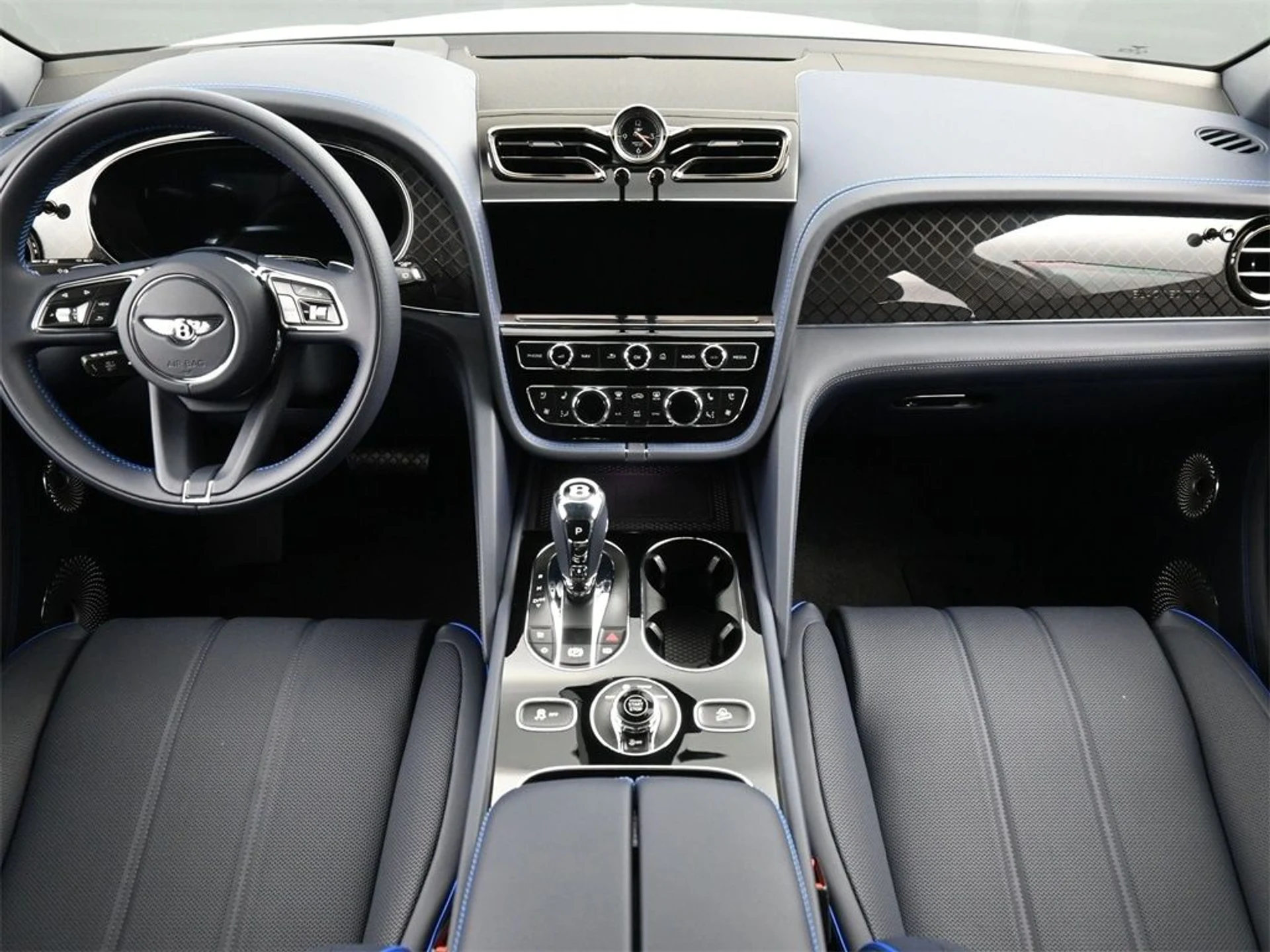 mph005_1784366064_8df76a0a6e091be916278e3600deae4ex_93be97d011