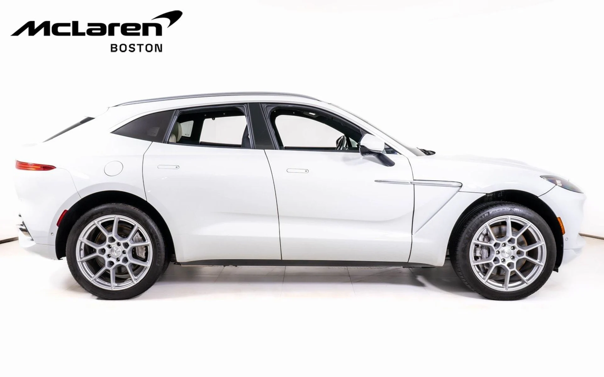 mph005_178699032_0f2982293f6941f16c39320ddd2a5de6x_b01d6ae408