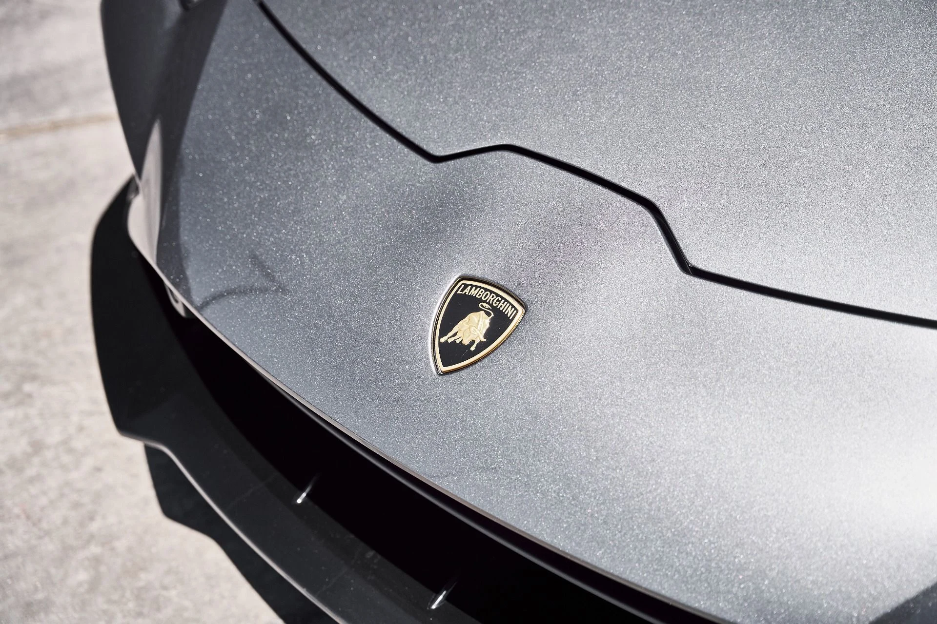 mph005_1791135074_Used_2021_Lamborghini_Huracan_EVO_Base_1780708657_f1a2dc31cb