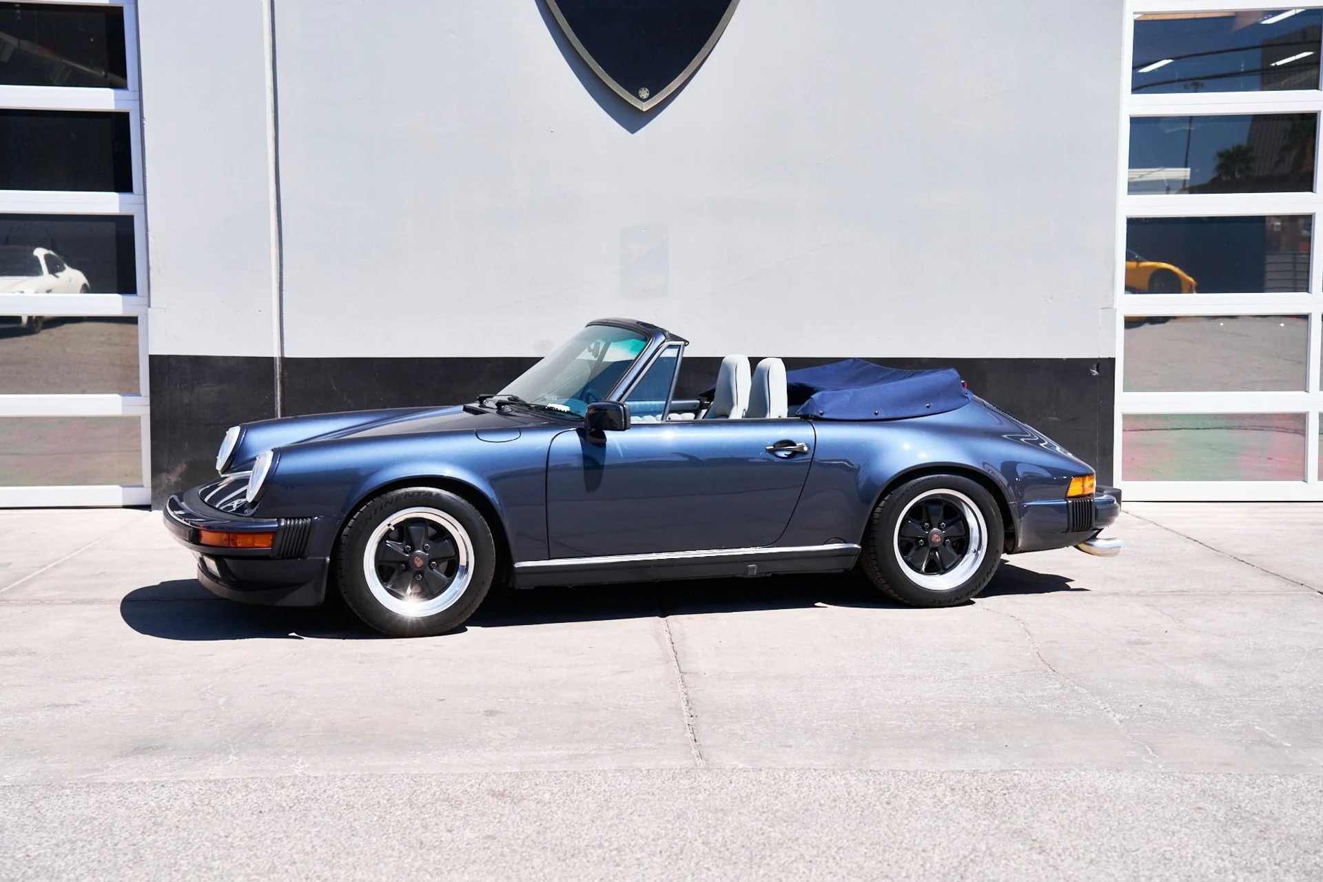 mph005_1798824082_Used_1988_Porsche_911_Carrera_1745954196_b88f05a6a0