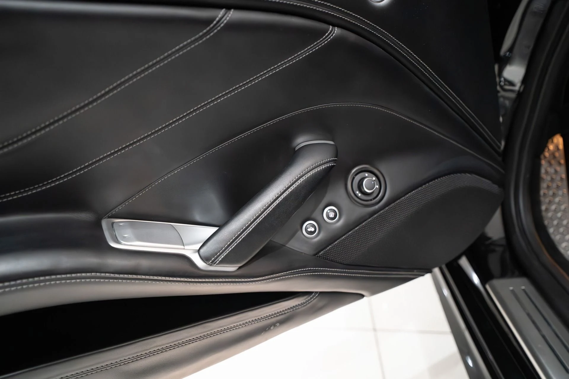 mph005_1807988050_13472_p6_l_448fd7b8ea