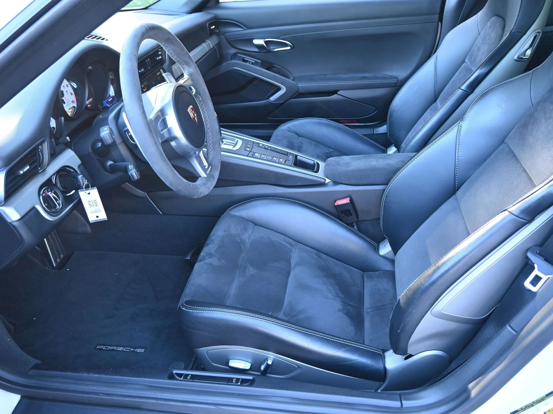 mph005_1819076237_b42c8c66cfc302be4a0ae497a3f9d927x_99782be5f1