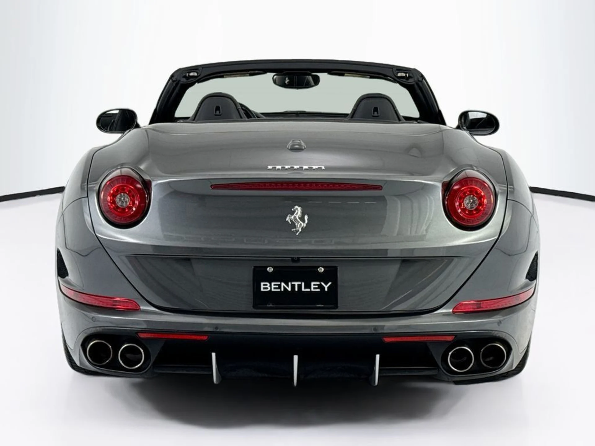 mph005_1823316017_used_2015_ferrari_california_t2drconvertible_8119_23024699_6_1024_6a80dd21df