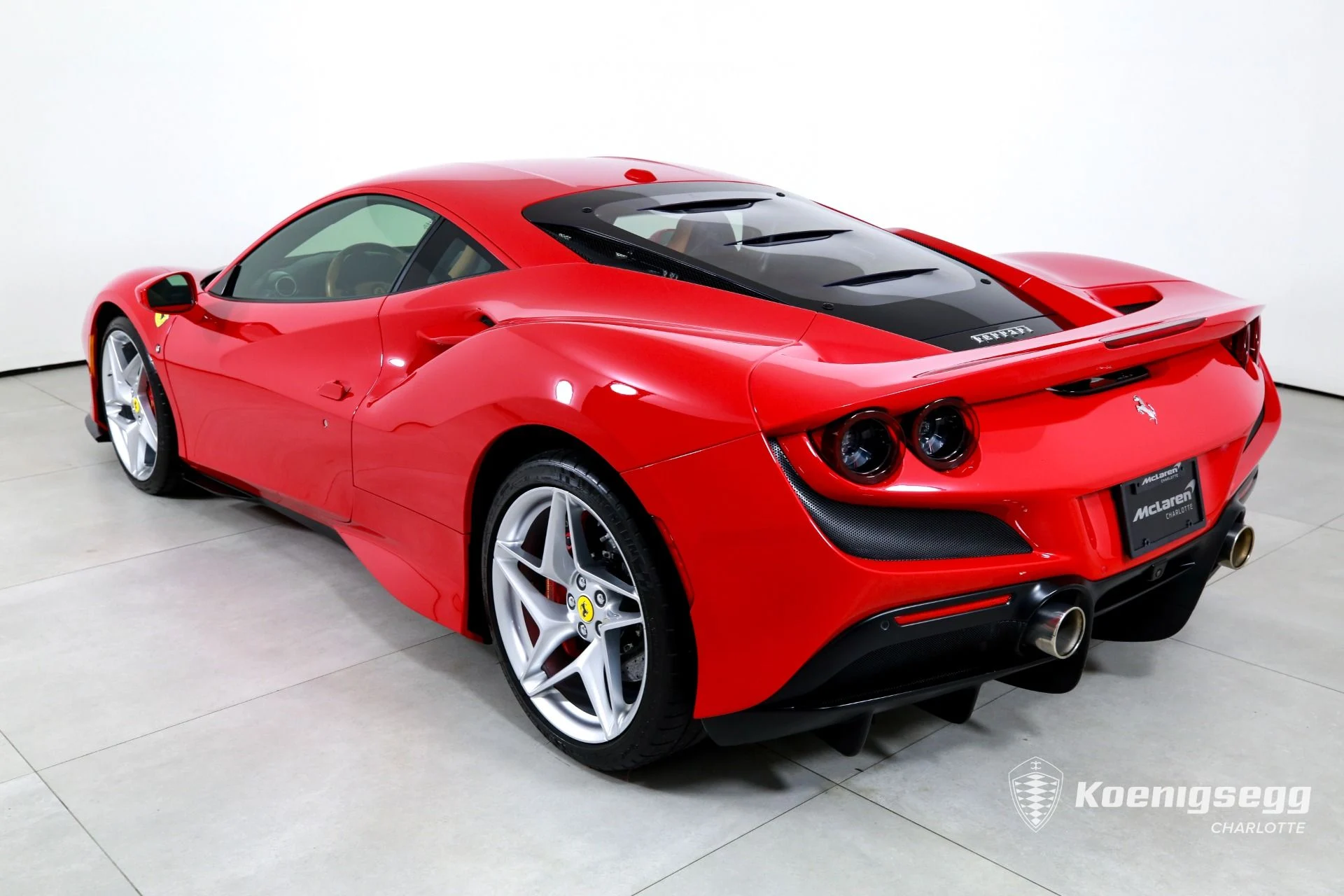 mph005_1827843849_Used_2020_Ferrari_F8_Tributo_1782494994_41b3583bab