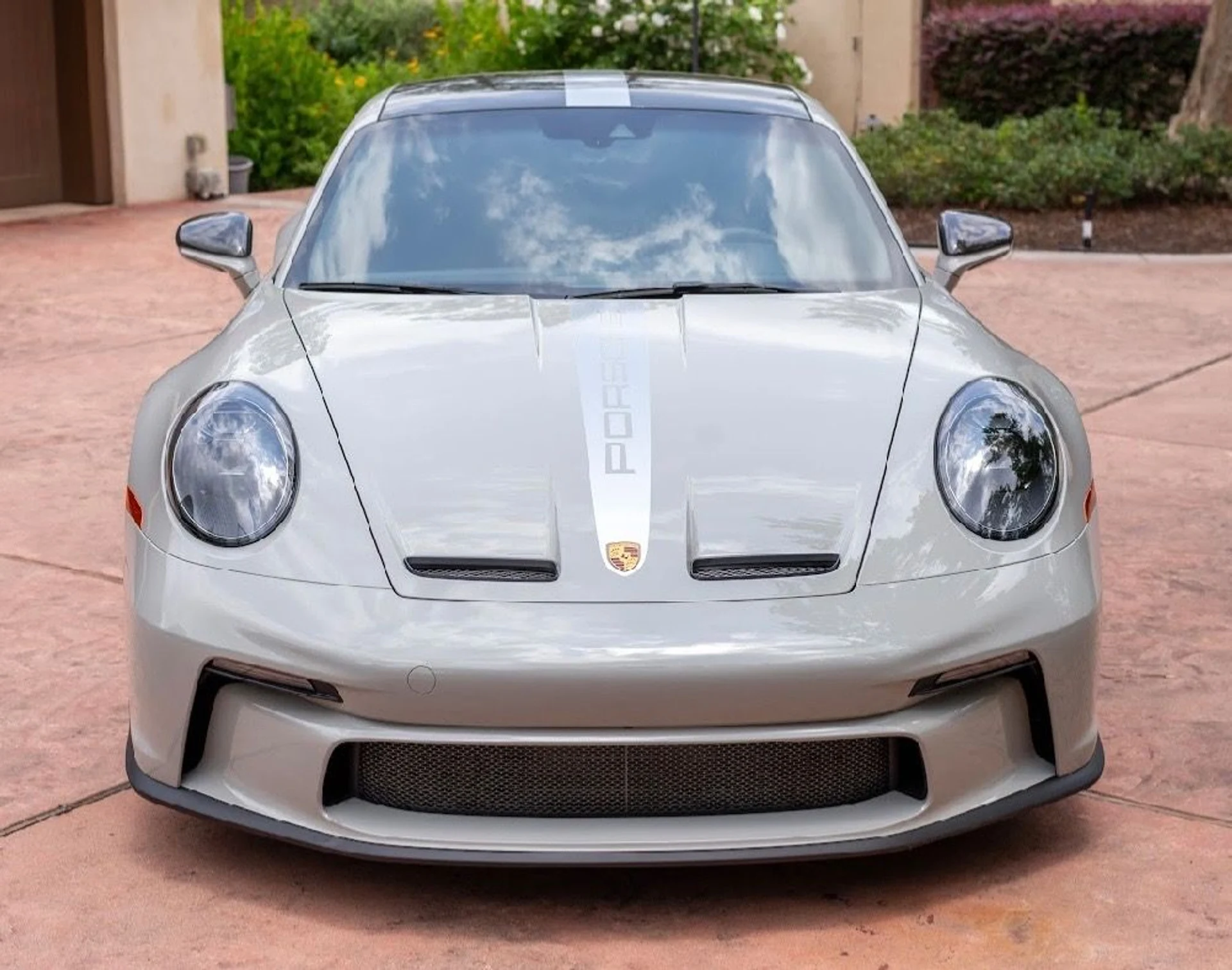mph005_1835640366_Used_2023_Porsche_911_GT_3_Touring_1756326130_0550d6f5bb