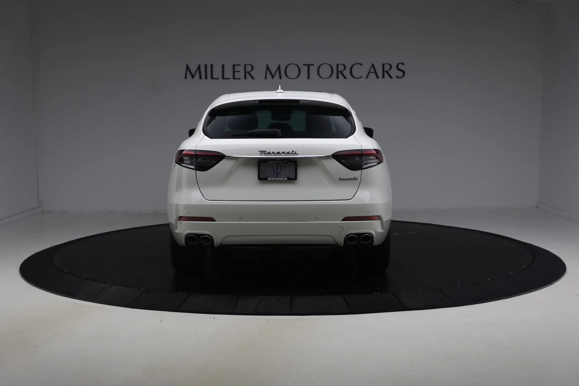 mph005_1837958336_Used_2023_Maserati_Levante_GT_1788557801_9a88436772