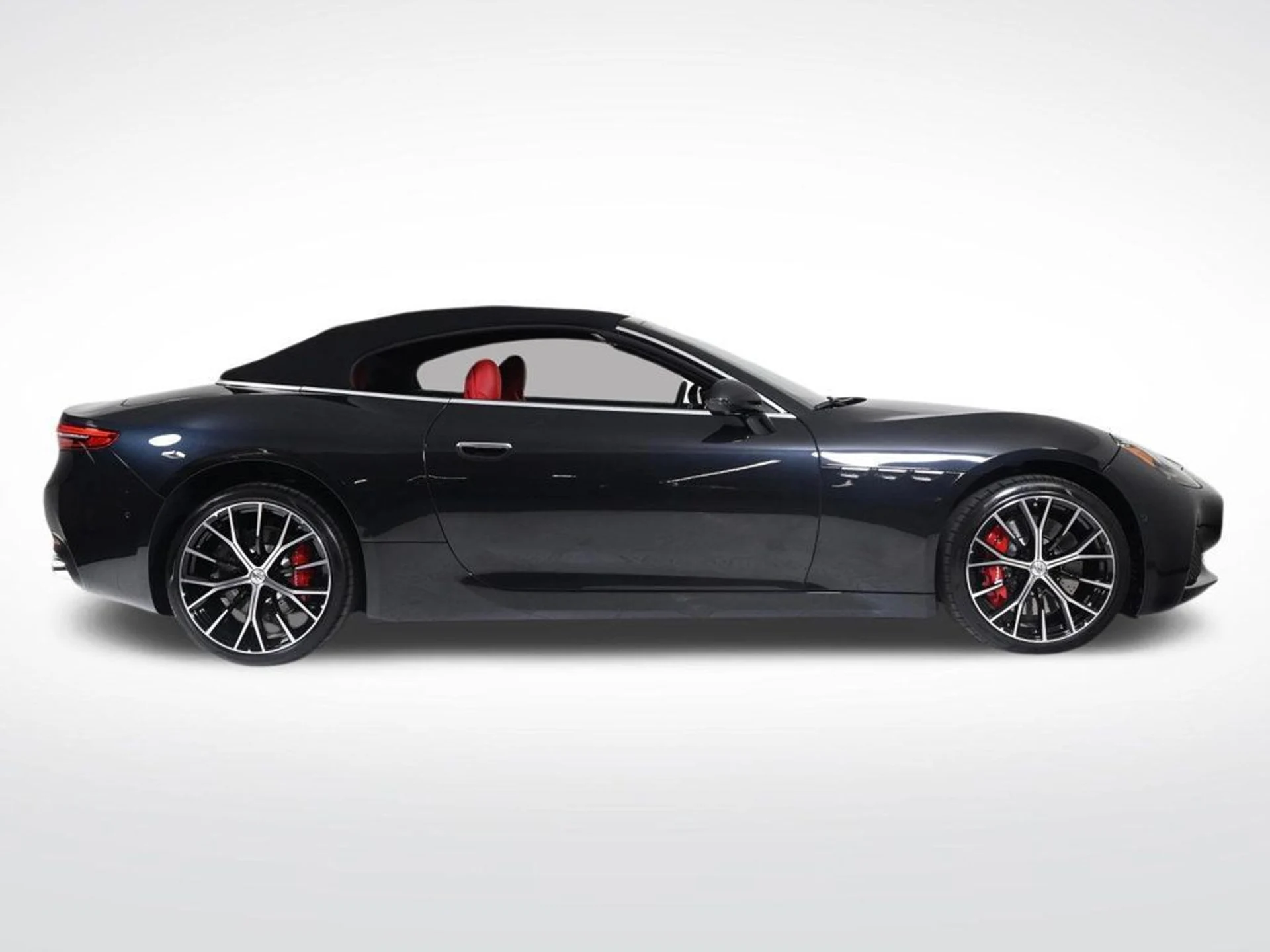 mph005_183986297_new_2026_maserati_grancabrio_convertible_11350_22991878_6_1024_83987cf10a