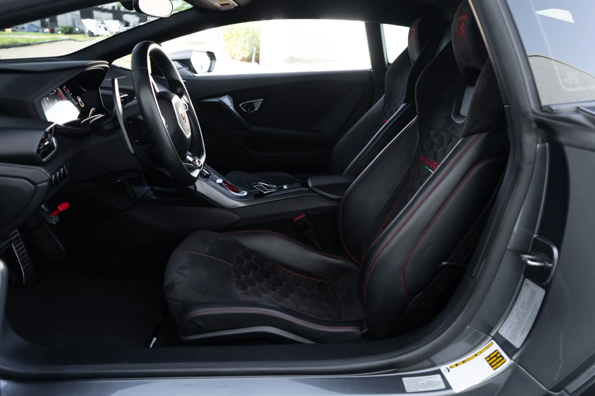 mph005_1848340198_Used_2015_Lamborghini_Huracan_Sheepeyrace_Twin_Turbo_LP_610_4_1773427466_c1b0feded0