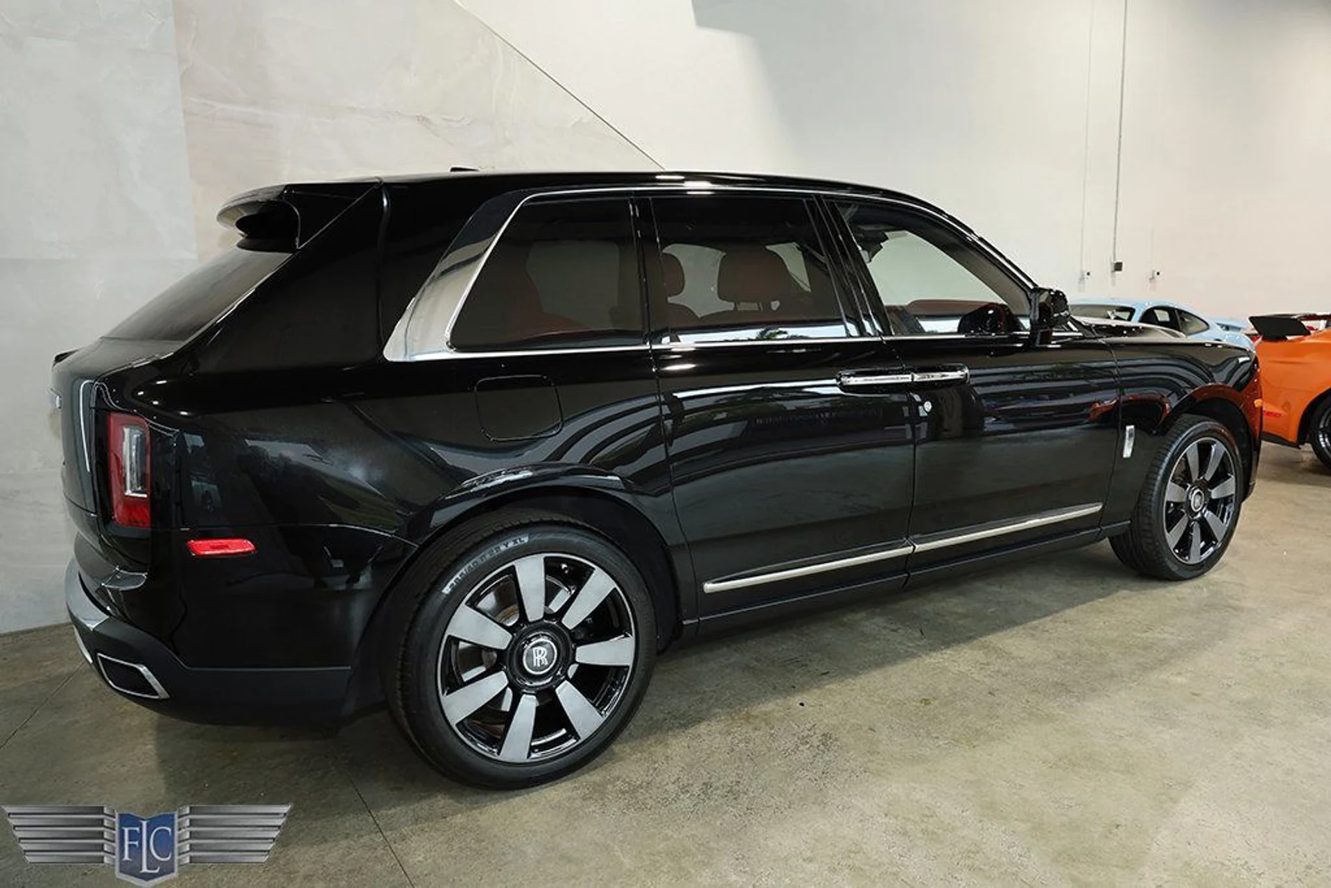 mph005_1850484513_used_2024_rolls_royce_cullinan_sportutility_9689_22979404_6_1024_46fd69113d