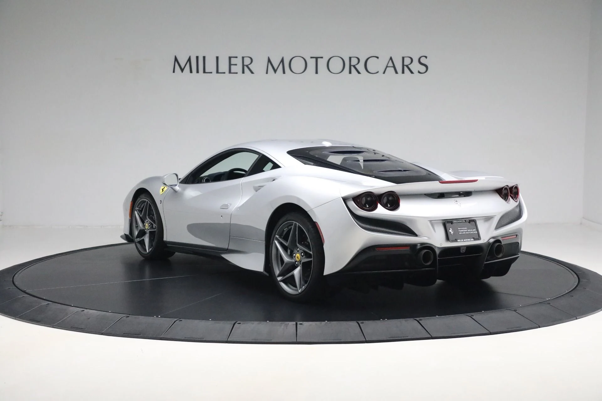 mph005_1862388636_Used_2022_Ferrari_F8_Tributo_837641a86e