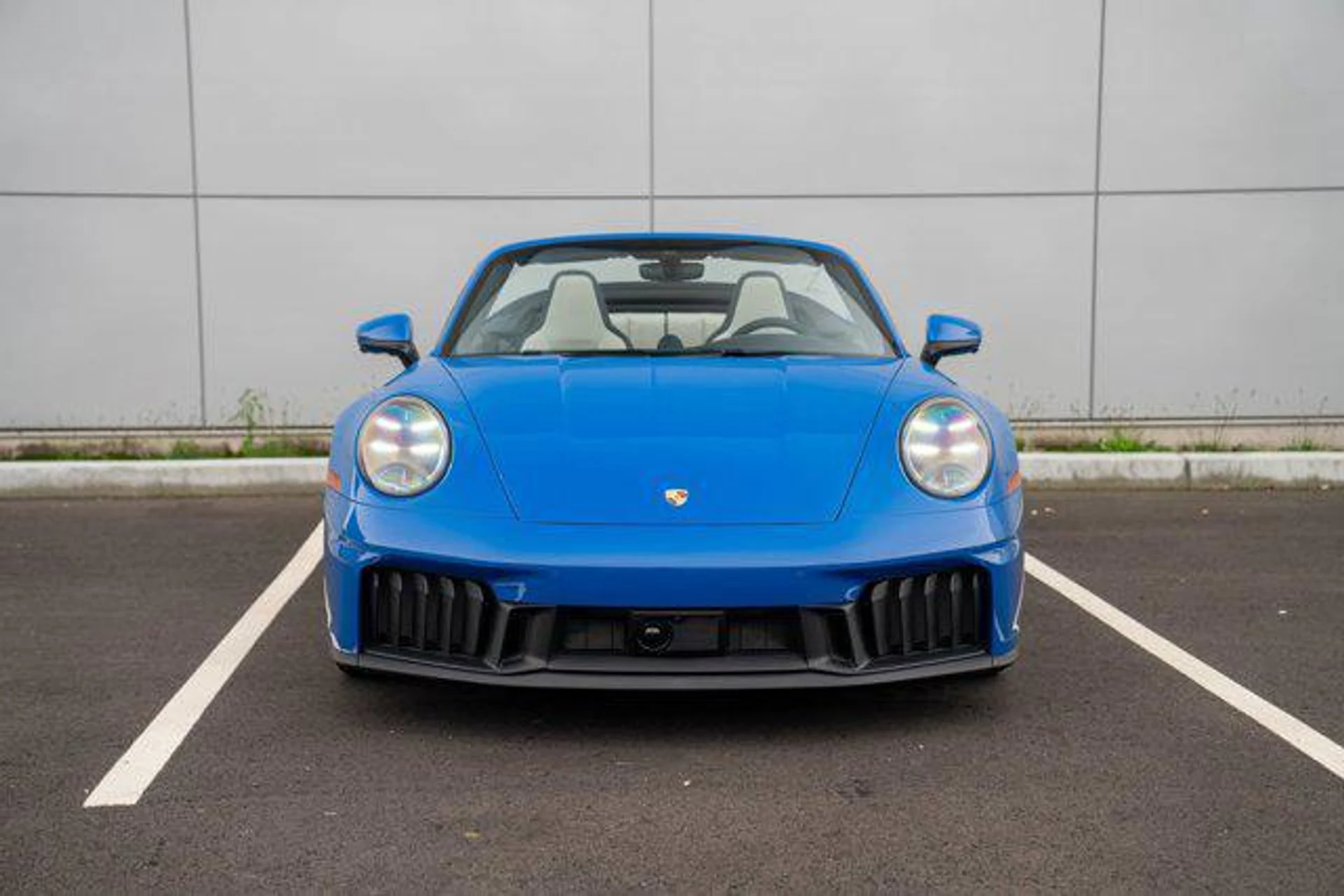 mph005_1862804999_x_L_1c_Kd_LR_6_W2vihrc_Nurrm_SC_4w_Q_21e365e38f