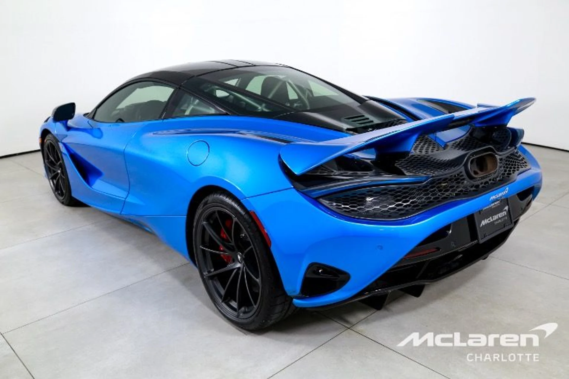 mph005_1863995176_Used_2024_Mc_Laren_750_S_ac5f8dd95c