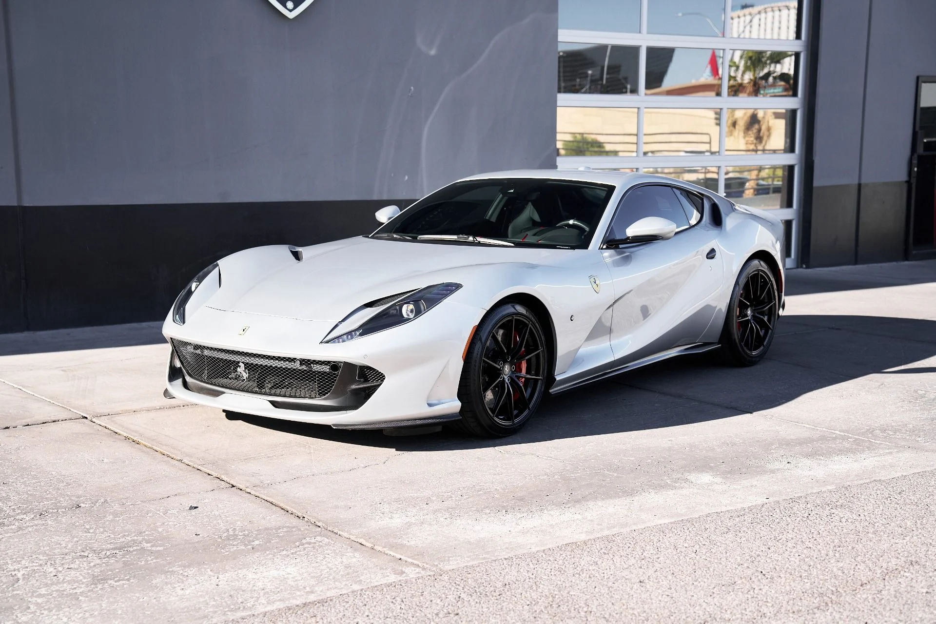 mph005_1864472043_Used_2020_Ferrari_812_Superfast_Base_1753754444_b6eba29bc7