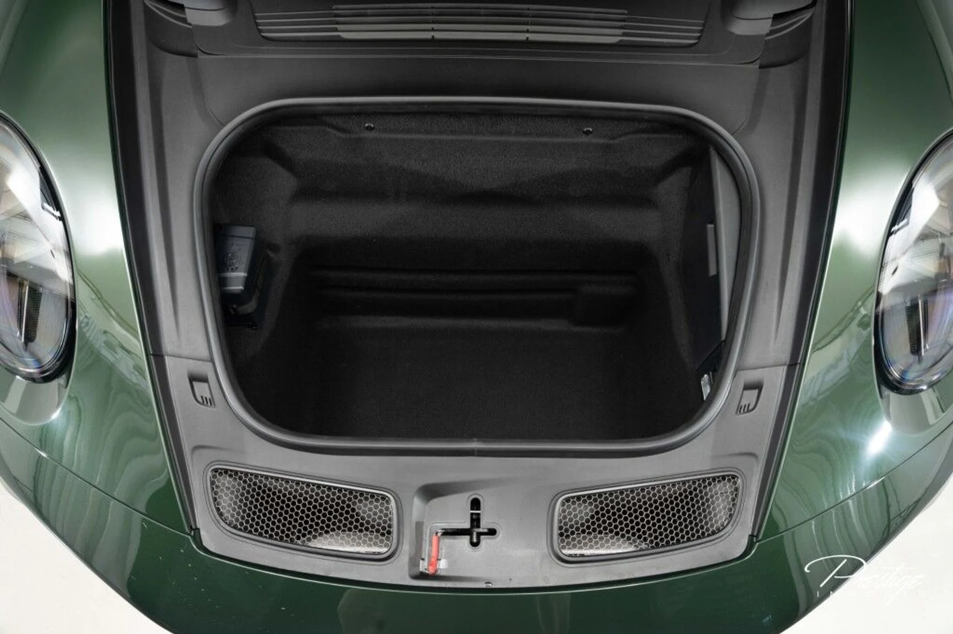 mph005_1867166132_8407ec35d453efc2da58463ce4e1f834_e8e2d7766e