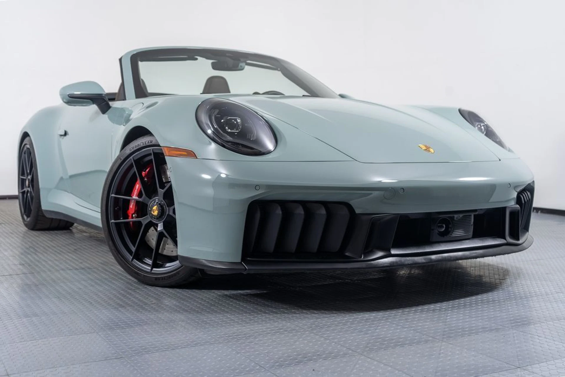 mph005_1875994870_6_24399531_6909446a295c8_627f51879c