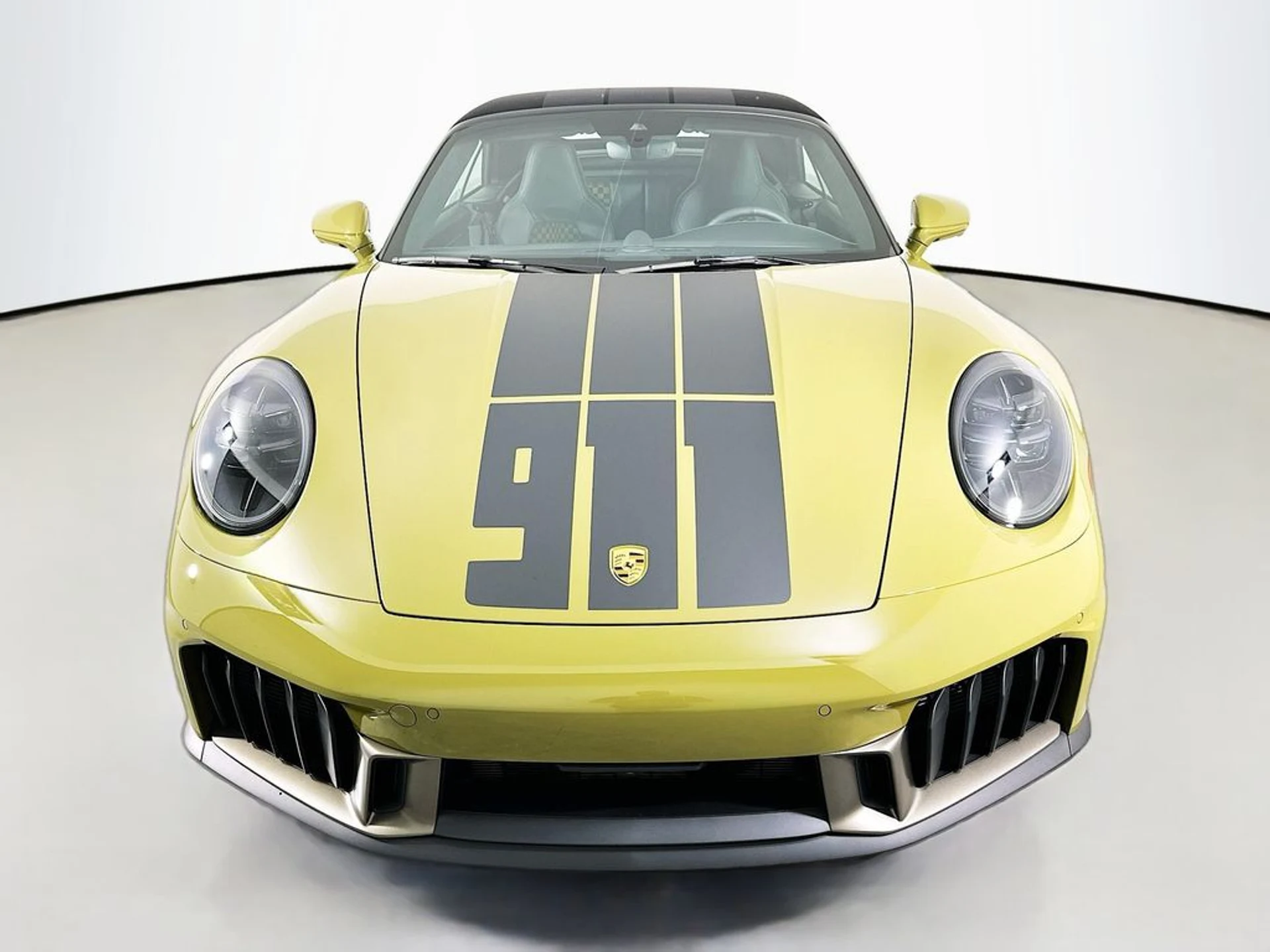 mph005_1879041684_93af1f2935a2e49344f9a92c3326aac2x_0c18dded47