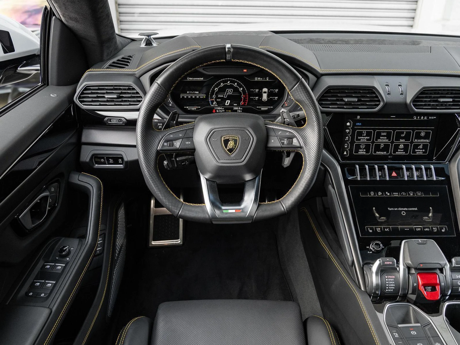 mph005_188205107_Used_2022_Lamborghini_Urus_AWD_1777086156_082a36b1e3