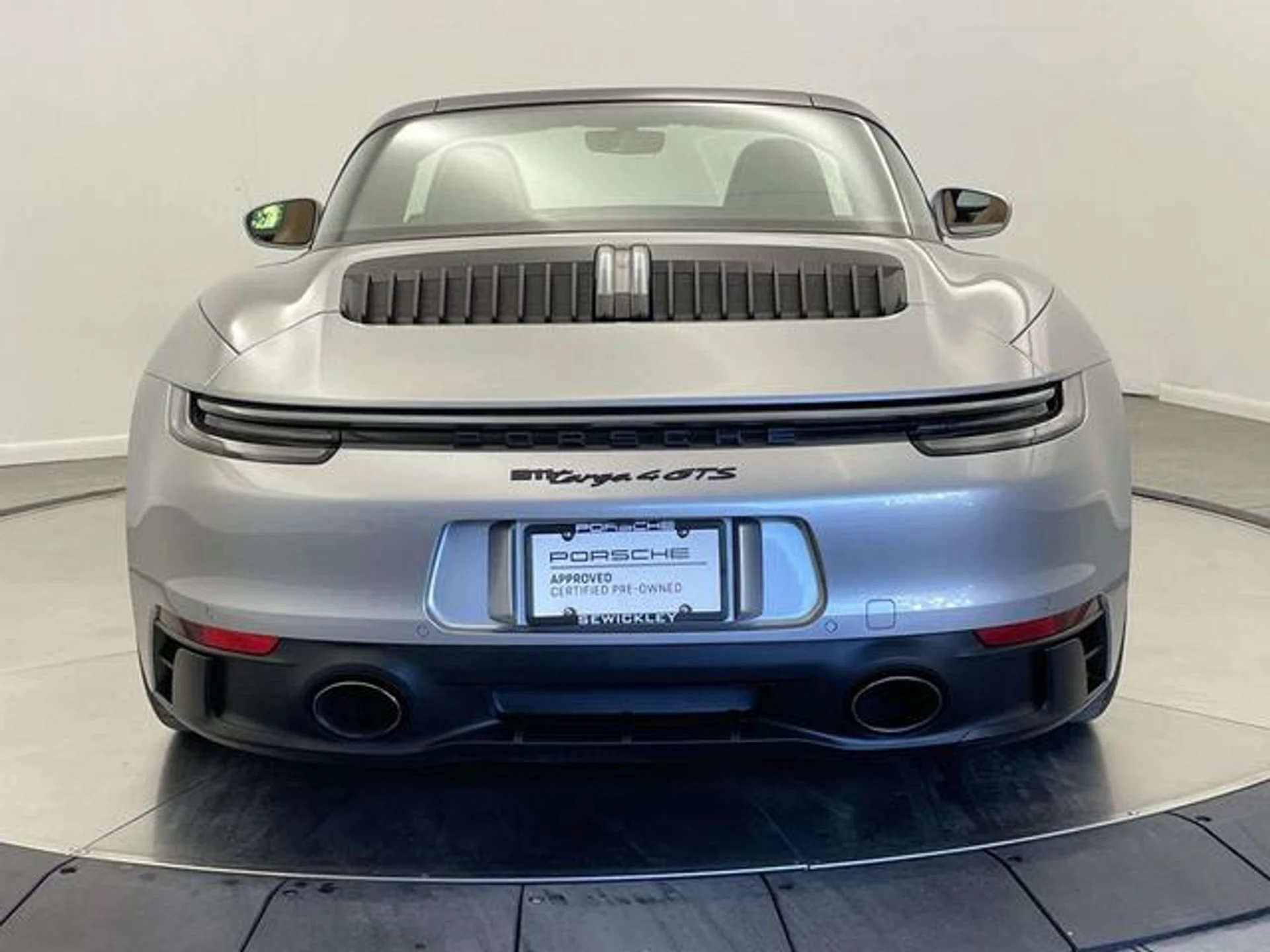 mph005_1883121109_jn2w_Nq_Z1_Cw_Al75v_Tu9450ye_Oc_PM_a6c9064d0d