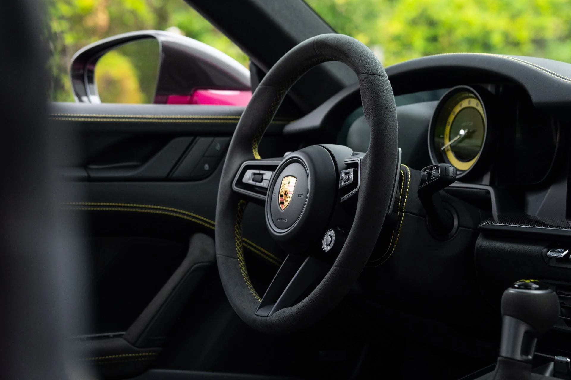 mph005_1883466751_Used_2024_Porsche_911_GT_3_1776966322_67cacdf0d0