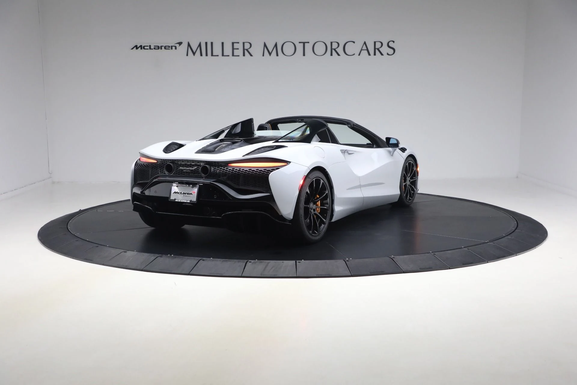 mph005_1886620330_New_2026_Mc_Laren_Artura_Spider_Vision_6ff2a4463f